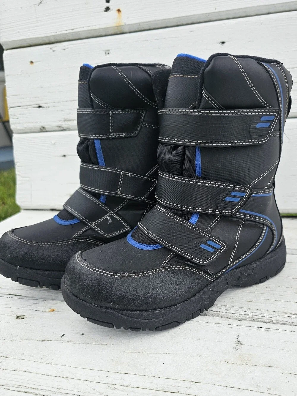 Kids Waterproof Snow Boots with Easy Velcro Straps.